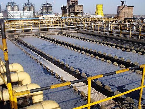 聚合硫酸铁在食品废水的作用？